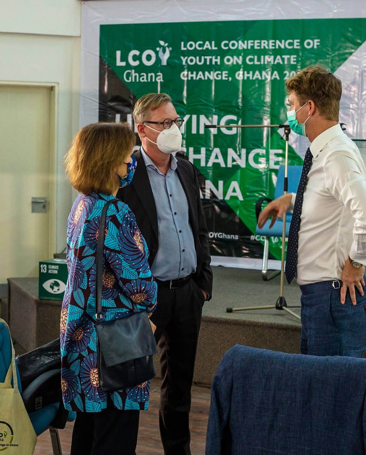 Three people having a conversation at the 2021 LCoy event